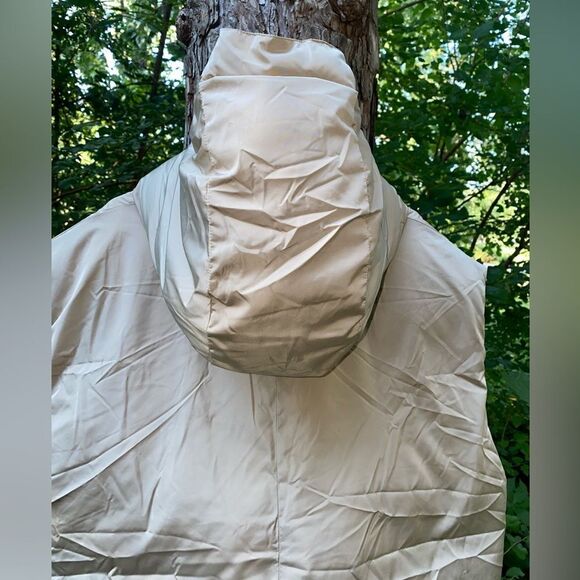 BDG Urban Outfitters Men's Cocoon Puffer Vest Taupe XXL New MSRP $ 149 NWT - Picture 6 of 12